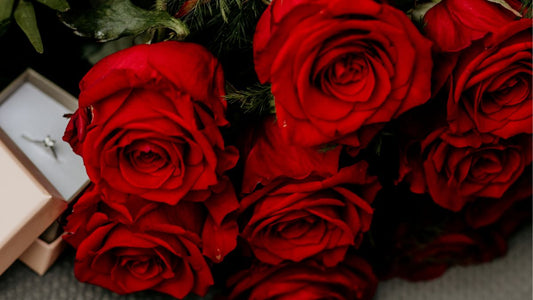 Valentine`s Day Flowers Melbourne, Luxury Roses, Same-Day Delivery & Pick-Up