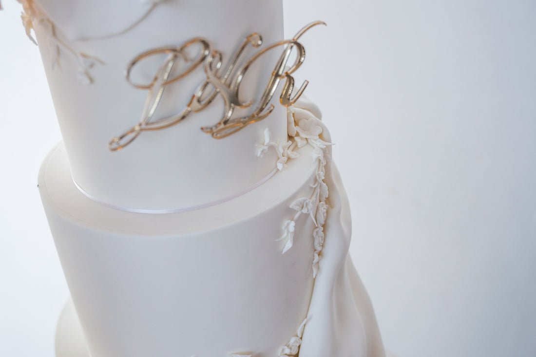 Melbourne Wedding Cakes & Florals | Lillypad x Kats Cakes Doncaster