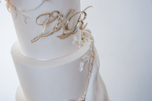 Melbourne Wedding Cakes & Florals | Lillypad x Kats Cakes Doncaster